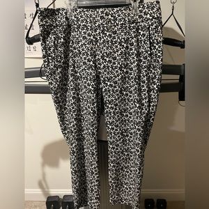 Lane Bryant size 20 Allie black and white floral print pants